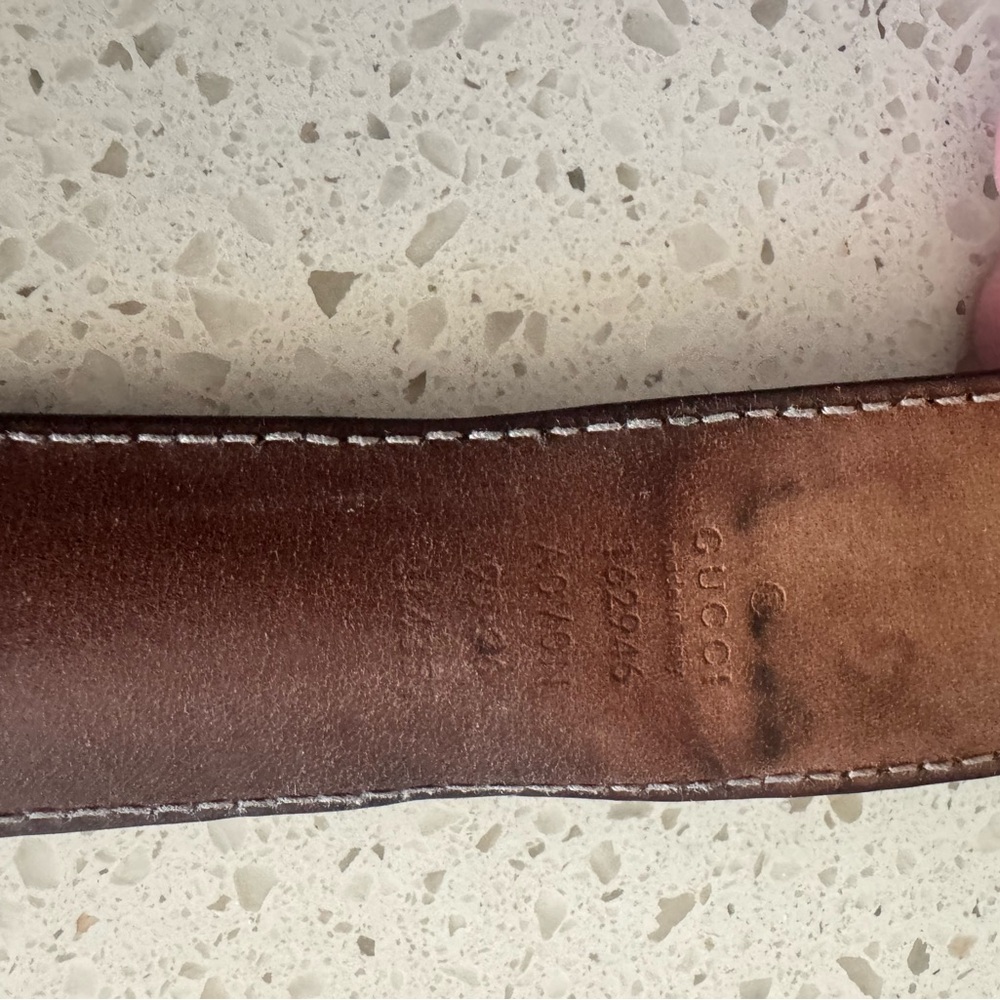 Gucci Black Leather Belt with Silver Buckle - Picture 4 of 4